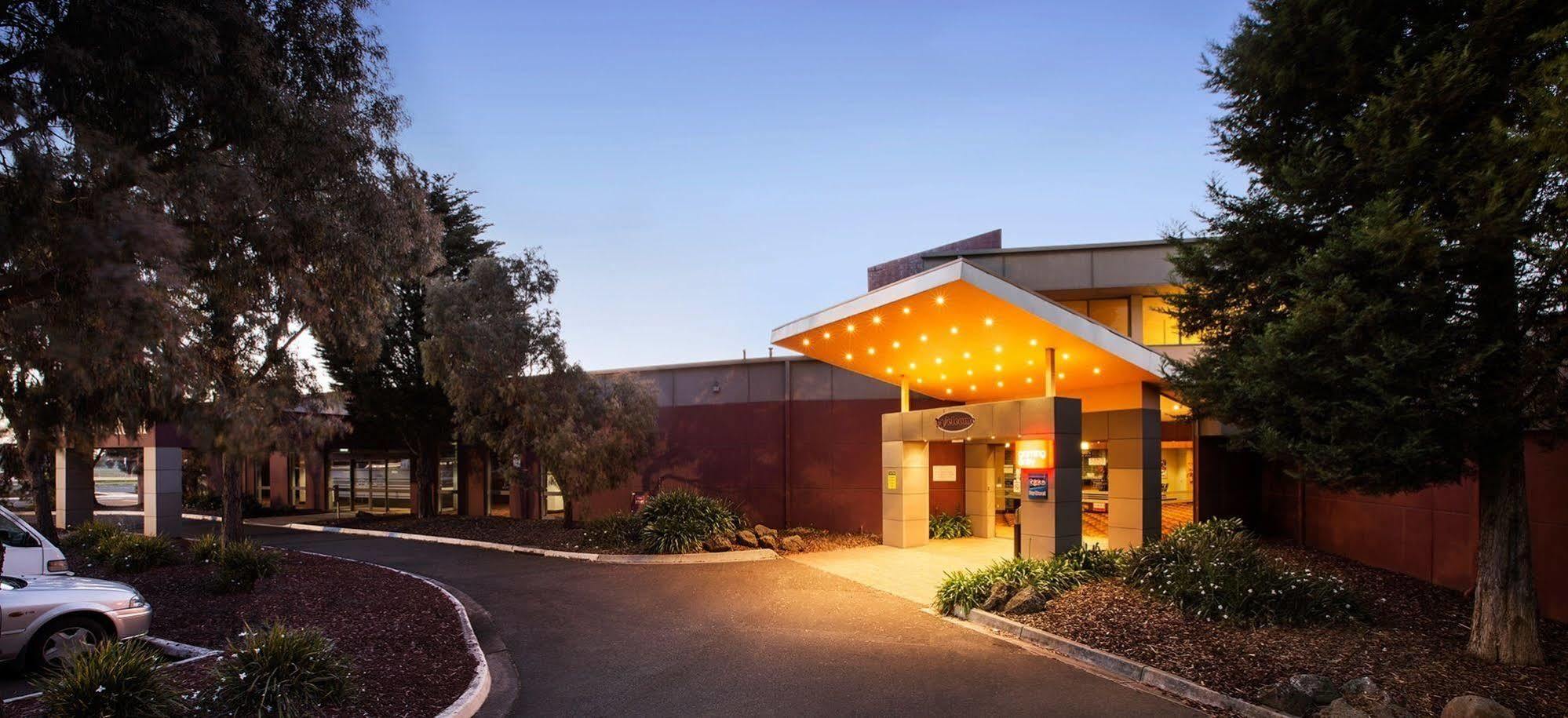 Nightcap At Coolaroo Hotel Exterior foto